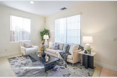 2299 Woodset Dr, San Jose, CA 95116 - Photo 9