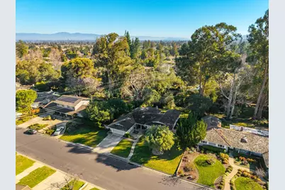 13312 Via Madronas Dr, Saratoga, CA 95070 - Photo 55