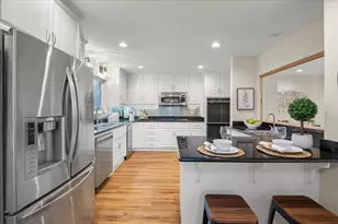 20713 Saint Charles St, Saratoga, CA 95070 - Photo 13