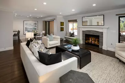 2 Hallmark Cir, Menlo Park, CA 94025 - Photo 13