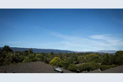 2 Hallmark Cir, Menlo Park, CA 94025 - Photo 31