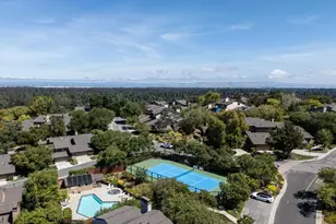 2 Hallmark Cir, Menlo Park, CA 94025 - Photo 35