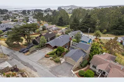 389 Avenue Granada, El Granada, CA 94018 - Photo 47