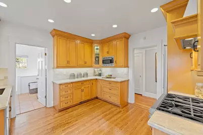 1517 Cypress Ave, Burlingame, CA 94010 - Photo 19