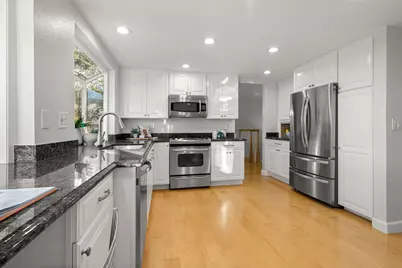 600 Bainbridge St, Foster City, CA 94404 - Photo 9