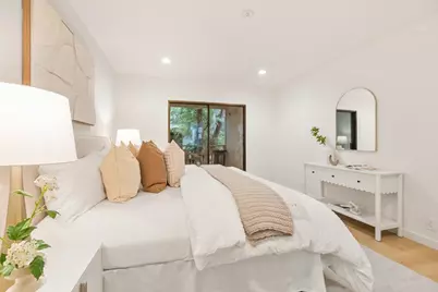 1070 Mercedes Ave 24, Los Altos, CA 94022 - Photo 21