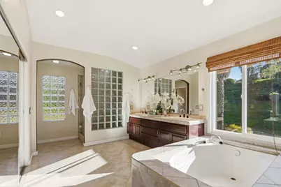 6352 Running Springs Rd, San Jose, CA 95135 - Photo 35