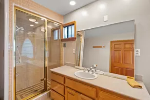 2216 Clarke Ave, East Palo Alto, CA 94303 - Photo 27