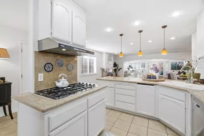 1061 Shamrock Dr, Campbell, CA 95008 - Photo 9