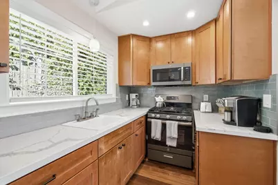 1061 Shamrock Dr, Campbell, CA 95008 - Photo 31