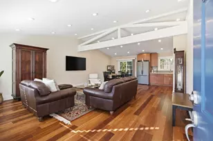 1061 Shamrock Dr, Campbell, CA 95008 - Photo 27