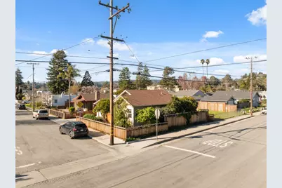 133 Washburn Ave, Santa Cruz, CA 95063 - Photo 53