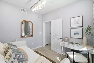 394 Circuit Wy, Mountain View, CA 94043 - Photo 17