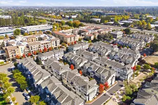 394 Circuit Wy, Mountain View, CA 94043 - Photo 45