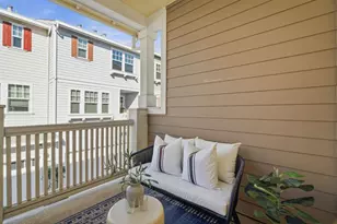 394 Circuit Wy, Mountain View, CA 94043 - Photo 15