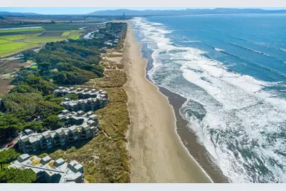 101 Shell Dr 64, Watsonville, CA 95076 - Photo 31