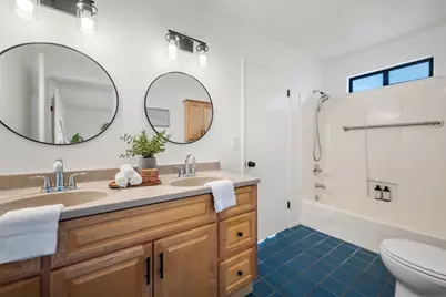 582 Farallon Ave, Pacifica, CA 94044 - Photo 25