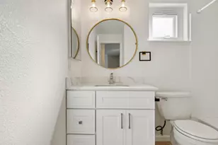 102 Monte Verano Ct, San Jose, CA 95116 - Photo 21