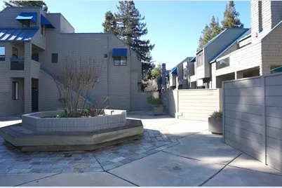 1031 Foxchase Dr, San Jose, CA 95123 - Photo 21