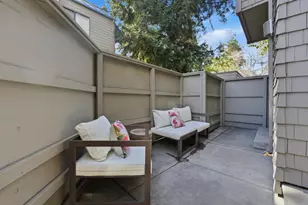 1031 Foxchase Dr, San Jose, CA 95123 - Photo 23