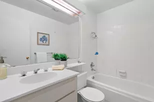 905 W Middlefield Rd 982, Mountain View, CA 94043 - Photo 19