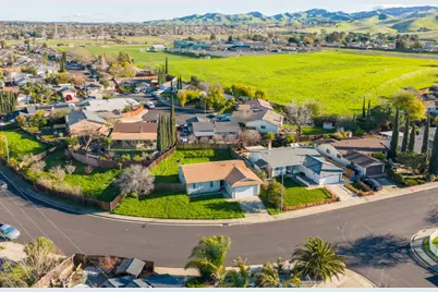 779 Wedgewood Dr, Pittsburg, CA 94565 - Photo 3