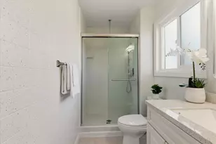 1010 Polk Ln, San Jose, CA 95117 - Photo 25