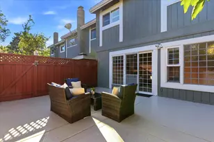 1010 Polk Ln, San Jose, CA 95117 - Photo 21