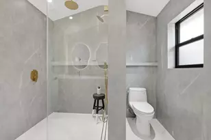 371 E Oakwood Blvd, Redwood City, CA 94061 - Photo 25