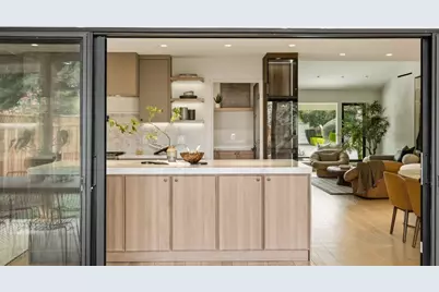 371 E Oakwood Blvd, Redwood City, CA 94061 - Photo 15