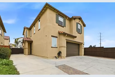 504 Sandpiper Ln, Hollister, CA 95023 - Photo 3