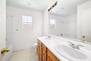 2385 S Creekside Dr, Los Banos, CA 93635 - Photo 17