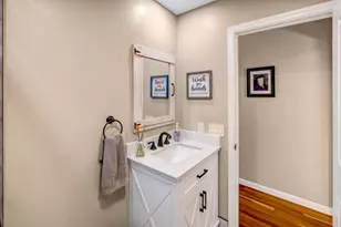 6900 Lakeview Dr, Salinas, CA 93907 - Photo 23