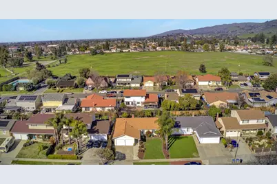 3279 Cuesta Dr, San Jose, CA 95148 - Photo 53