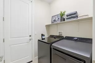 1216 Wildrose Dr, Hollister, CA 95023 - Photo 27