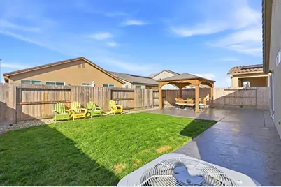 1216 Wildrose Dr, Hollister, CA 95023 - Photo 45