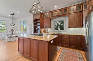 562 Hillcrest Way, Redwood City, CA 94062 - Photo 5