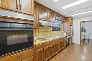 2055 Oakwood Dr, East Palo Alto, CA 94303 - Photo 17