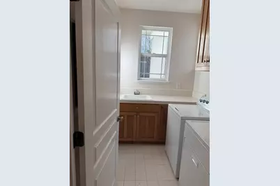 5830 Cabernet Dr, Vallejo, CA 94591 - Photo 7