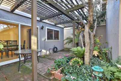 102 Escobar Ave, Los Gatos, CA 95032 - Photo 17