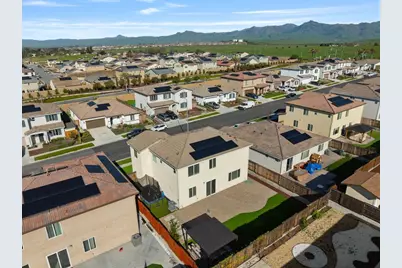 2031 Wildflower Dr, Hollister, CA 95023 - Photo 39