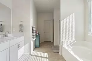 2031 Wildflower Dr, Hollister, CA 95023 - Photo 21