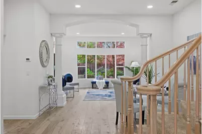 2207 Vizcaya Cir, Campbell, CA 95008 - Photo 9