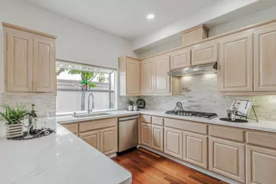 2122 Vizcaya Way, Campbell, CA 95008 - Photo 13