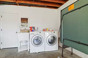 836 Seacliff Dr, Aptos, CA 95003 - Photo 19