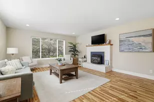 836 Seacliff Dr, Aptos, CA 95003 - Photo 17