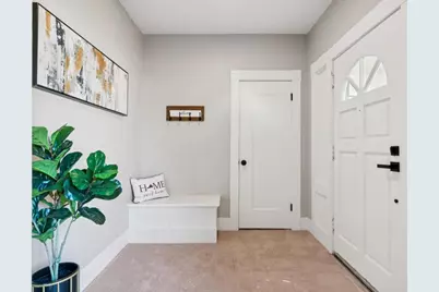 915 52nd St, Oakland, CA 94608 - Photo 3