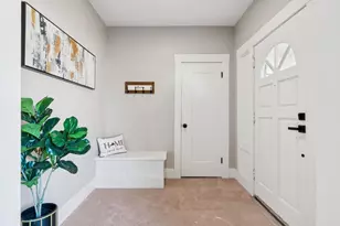 915 52nd St, Oakland, CA 94608 - Photo 3