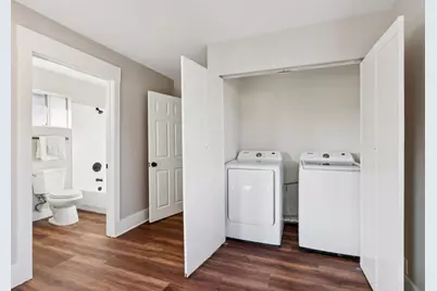 915 52nd St, Oakland, CA 94608 - Photo 13