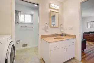 967 Erica Dr, Sunnyvale, CA 94086 - Photo 39